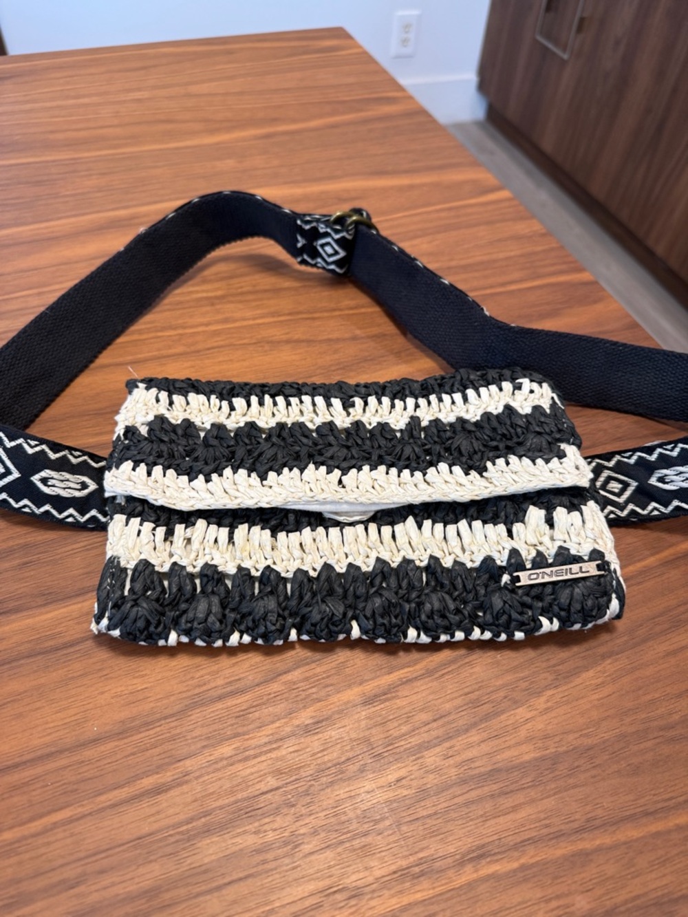 O'Neill Black & Cream Woven Raffia Crossbody / Body Bag / Fanny Pack
